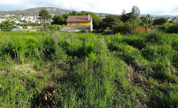 Terreno en Feal-Xuvia