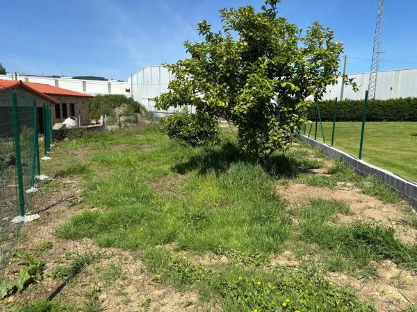 Terreno en calle Os Casas