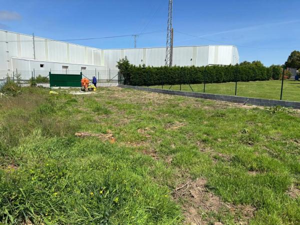 Terreno en calle Os Casas