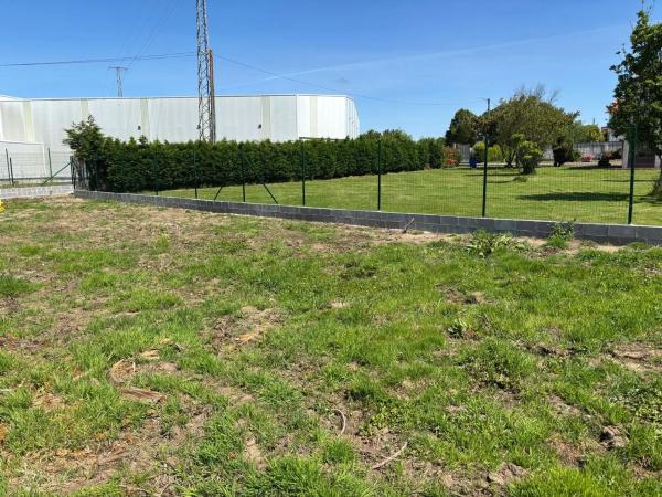 Terreno en calle Os Casas