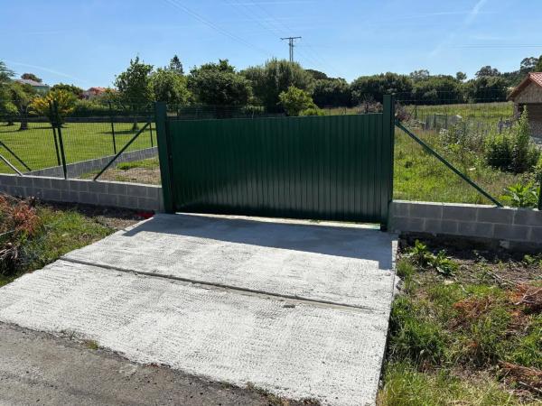 Terreno en calle Os Casas