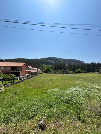 Terreno en Sedes-Pedroso-Doso