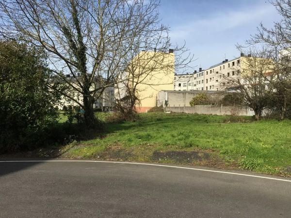 Terreno en calle Reis Magos