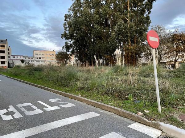 Terreno en calle Reis Magos