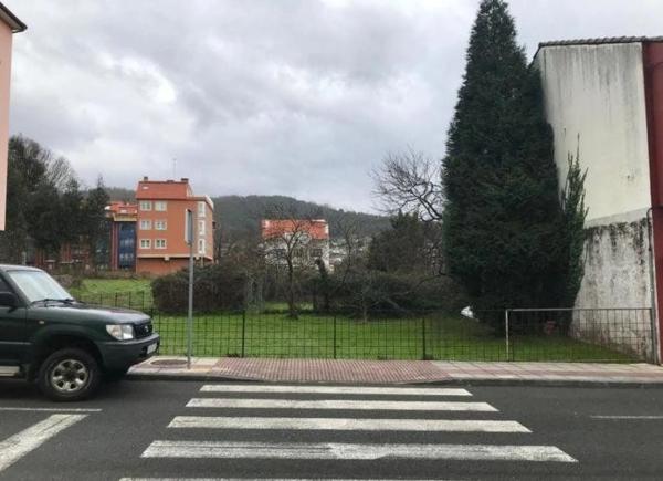 Terreno en calle Irmandade, 47