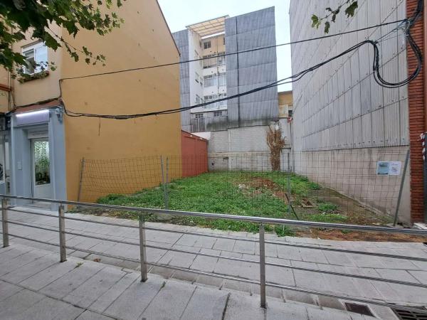 Terreno en avenida Marqués de Figueroa, 57