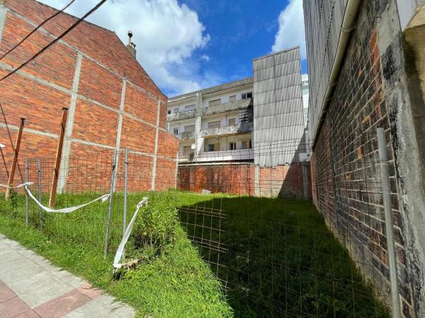 Terreno en calle Santiago