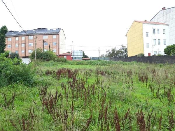 Terreno en avenida de Santa Mariña s/n