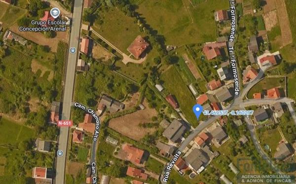 Terreno en calle Revolta