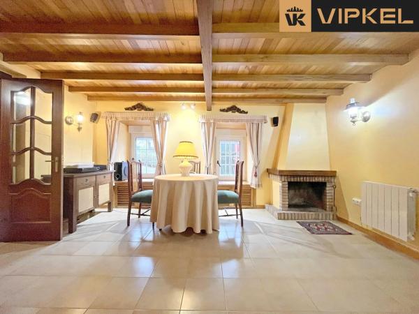 Terreno en avenida de Santa Mariña