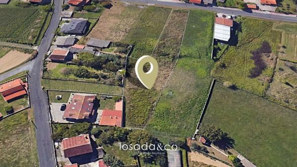 Terreno en calle Chousa, 22