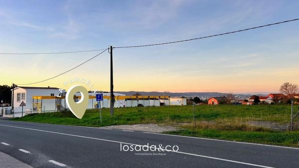 Terreno en calle Chousa, 22