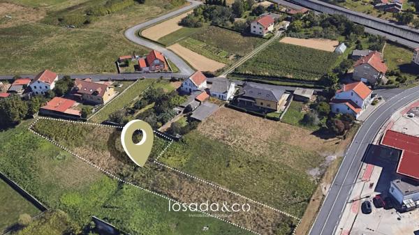 Terreno en calle Chousa, 22