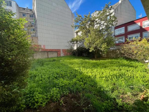 Terreno en calle Río Porto, 35