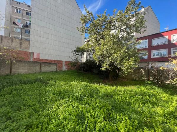 Terreno en calle Río Porto, 35