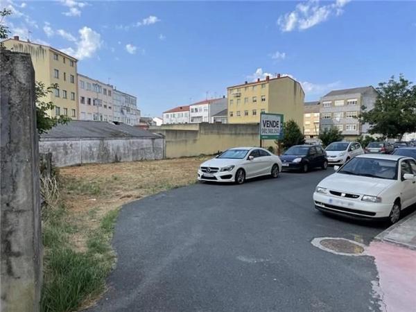Terreno en calle Río Lérez, 20