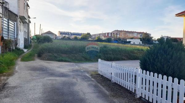 Terreno en calle Xesteira, 15