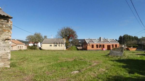 Terreno en San Mateo-Castro-O Val