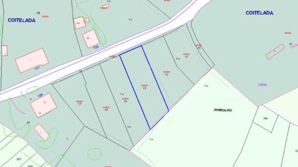 Terreno en camino da Merce