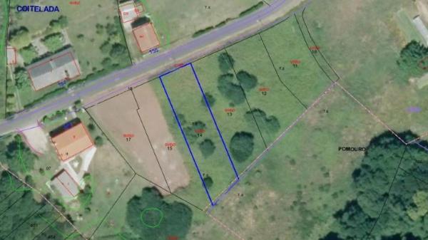 Terreno en camino da Merce