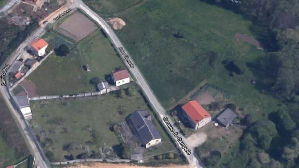 Terreno en camino da Merce