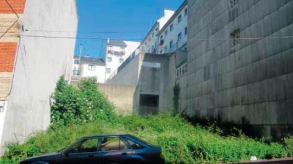 Terreno en calle tras Cádavo