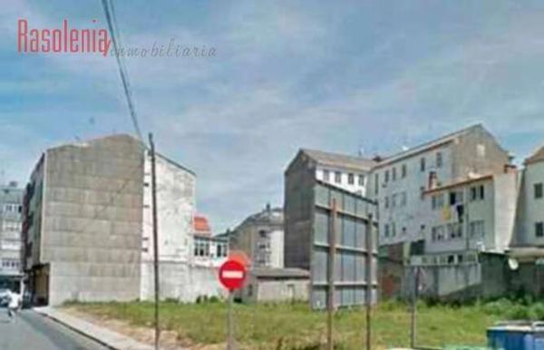 Terreno en calle Rafael Bárez