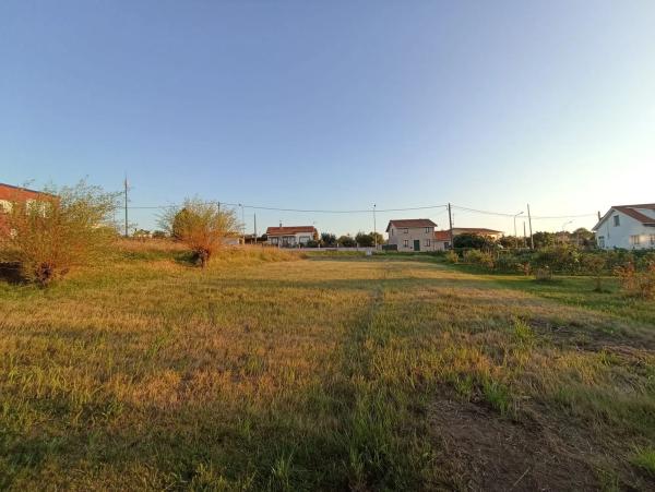 Terreno en calle Chousa, 18