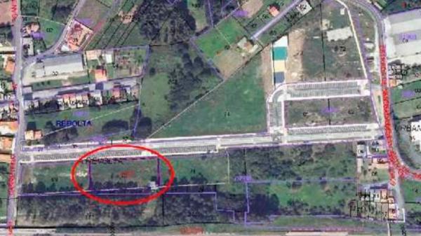 Terreno en camino da Revolta