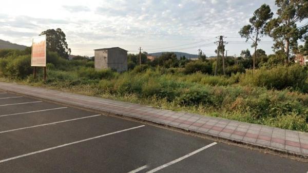 Terreno en camino da Revolta