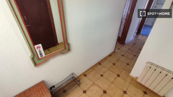 Habitación en piso compartido en alquiler en San Diego, Madrid