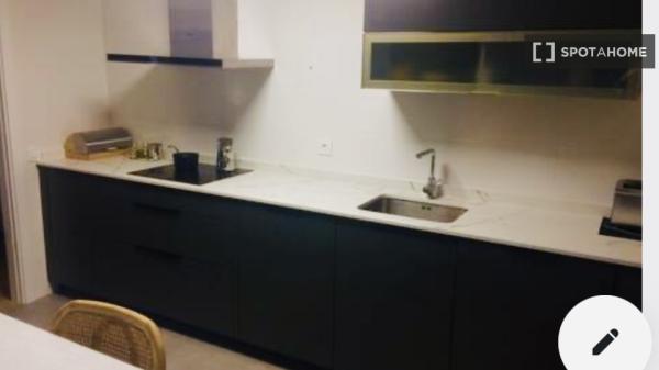 Room for rent in Moreaga, Bilbao