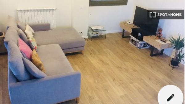 Room for rent in Moreaga, Bilbao