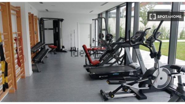 Room for rent in Moreaga, Bilbao