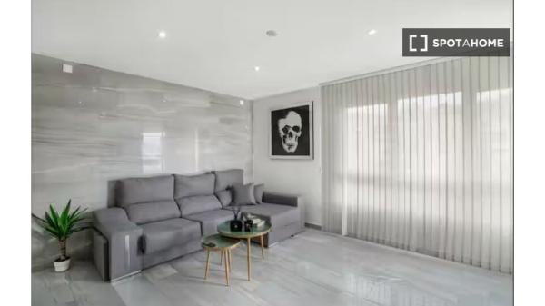 Piso de 2 habitaciones en alquiler en La Isleta, Las Palmas.