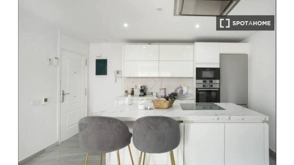 Piso de 2 habitaciones en alquiler en La Isleta, Las Palmas.