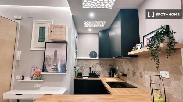 Habitación en piso compartido en barcelona.