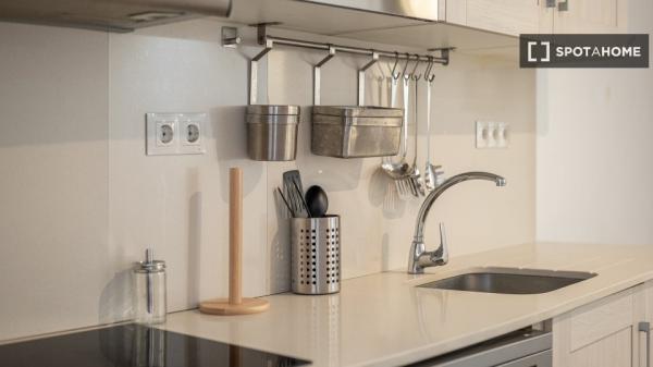 Estudio en alquiler en El Raval, Barcelona