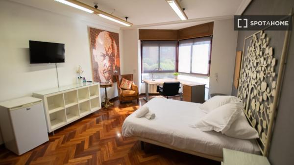 Zimmer in Wohngemeinschaft zu vermieten in Plaza España, Valladolid