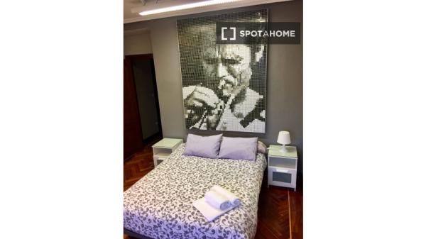 Zimmer in Wohngemeinschaft zu vermieten in Plaza España, Valladolid