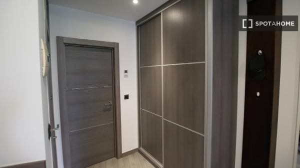 Habitación en piso compartido de 8 habitaciones, Plaza España