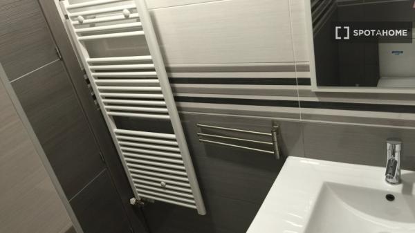 Habitación en piso compartido de 8 habitaciones, Plaza España