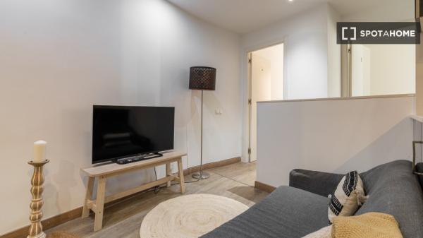 Habitación en piso compartido en barcelona.