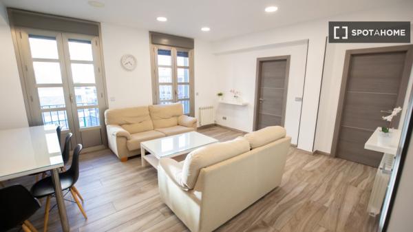 Habitación en piso compartido de 8 habitaciones, Plaza España