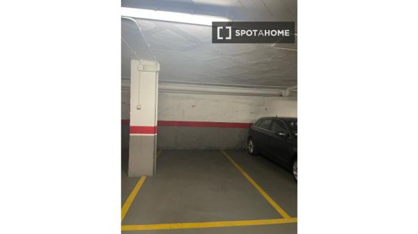 Apartamento de 2 habitaciones en alquiler en Mármoles Este, Málaga