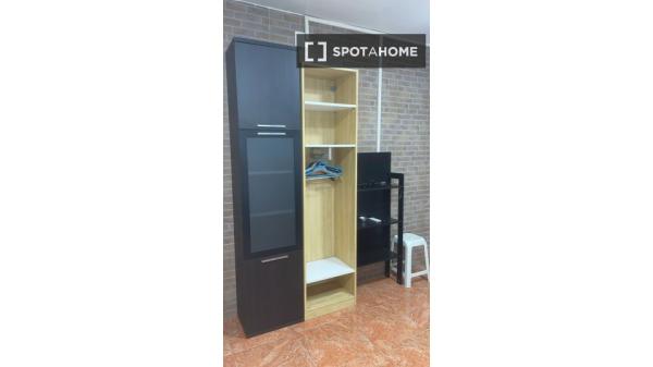 Estudio en alquiler en Collblanc, Barcelona