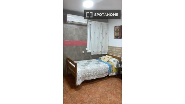 Estudio en alquiler en Collblanc, Barcelona