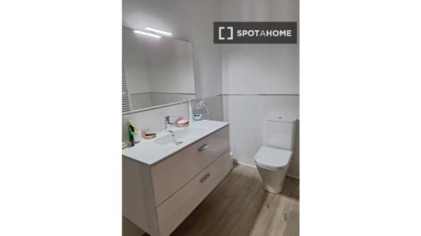 Zimmer in einer 3-Zimmer-WG in Manacor