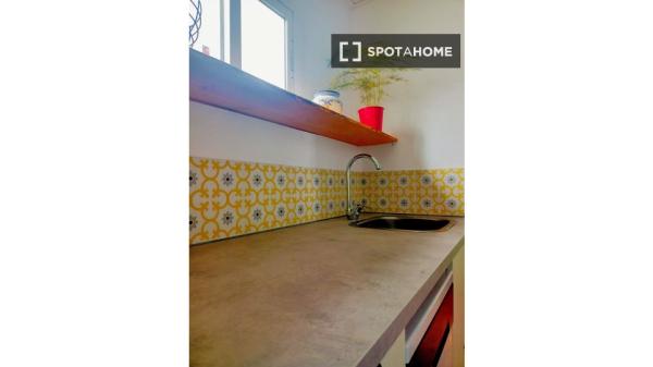 Estudio en alquiler en San Gil, Sevilla