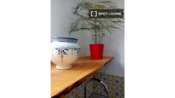 Estudio en alquiler en San Gil, Sevilla